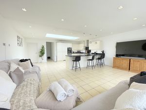 Harwich Road- click for photo gallery